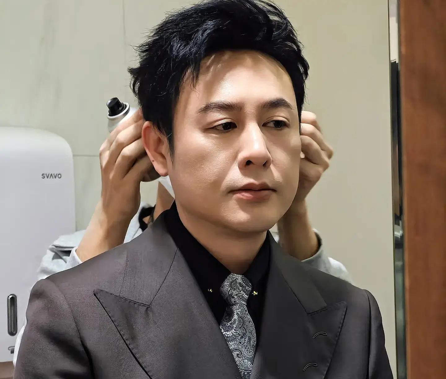 娱乐圈真实收入差距_娱乐圈最的明星_明星穷日子